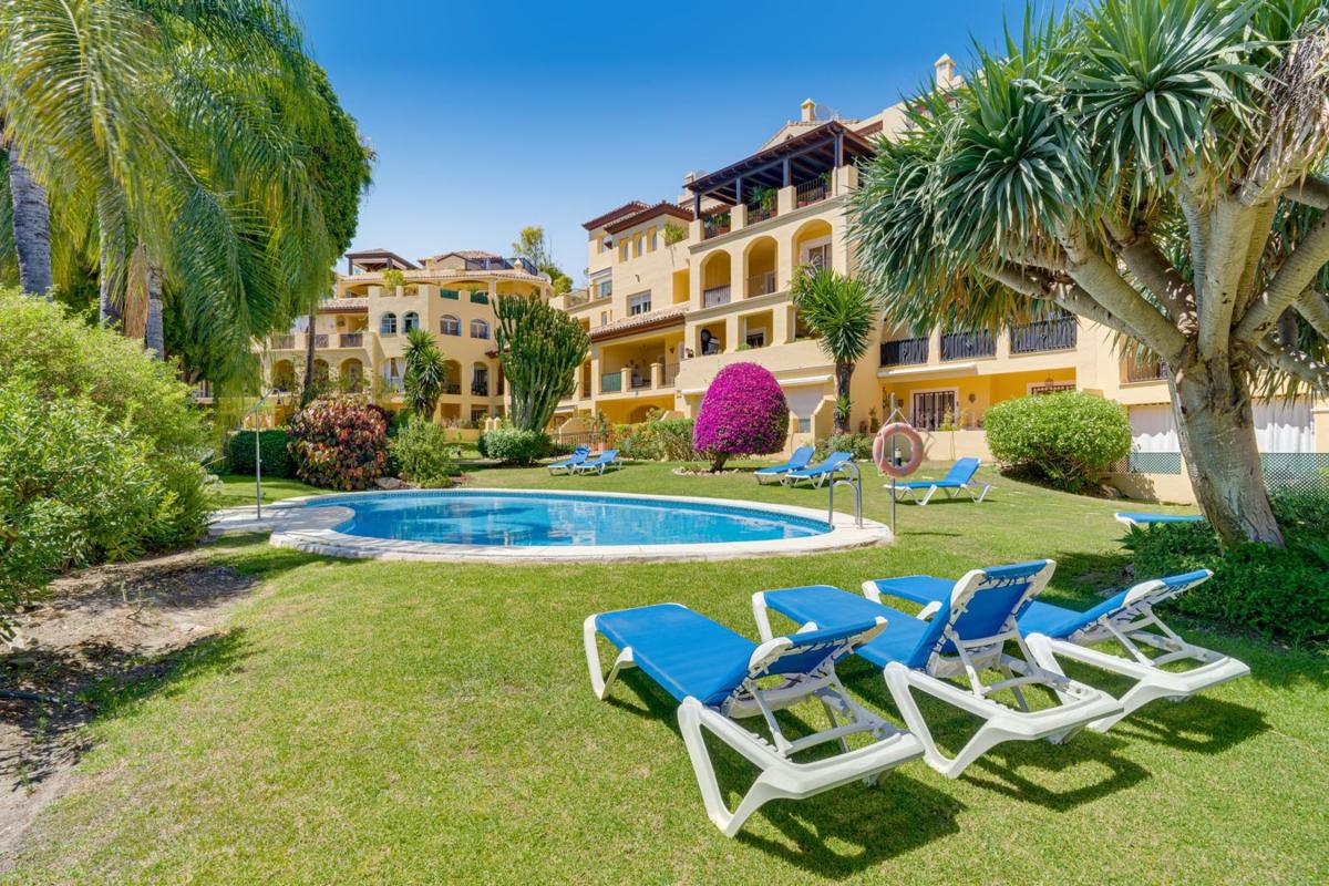 Sale of apartment in Piso en Calle 18 a, Guadalmina Alta, Marbella, Marbella
 photo 2