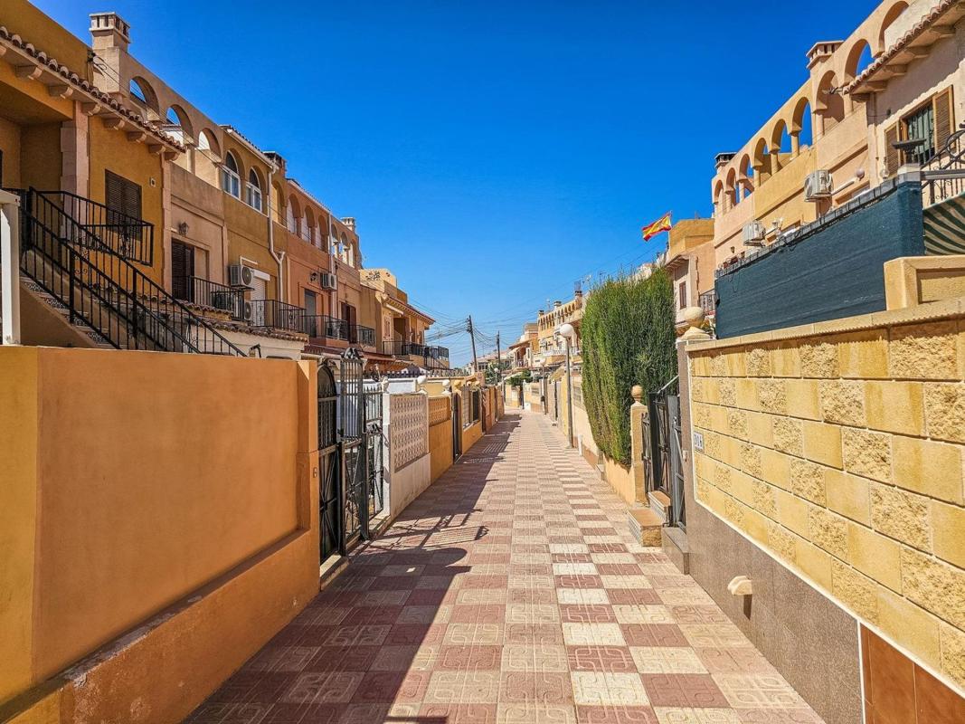 Sprzedaż mieszkania w Piso en Calle Miguel Ángel, La Siesta - El Salado - Torreta, Torrevieja, Torrevieja
 photo 5