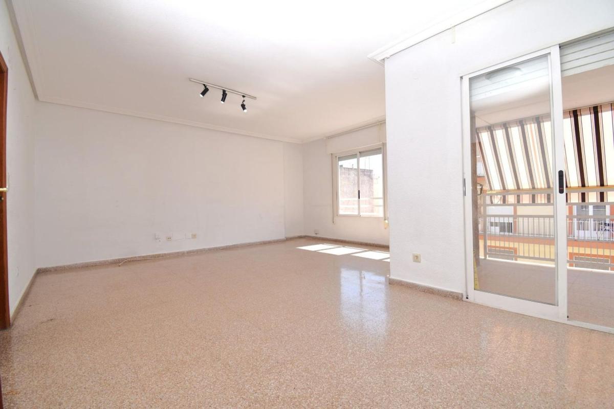 Sale of apartment in Piso en Carrús Este, Elche / Elx, Elche / Elx
photo 2