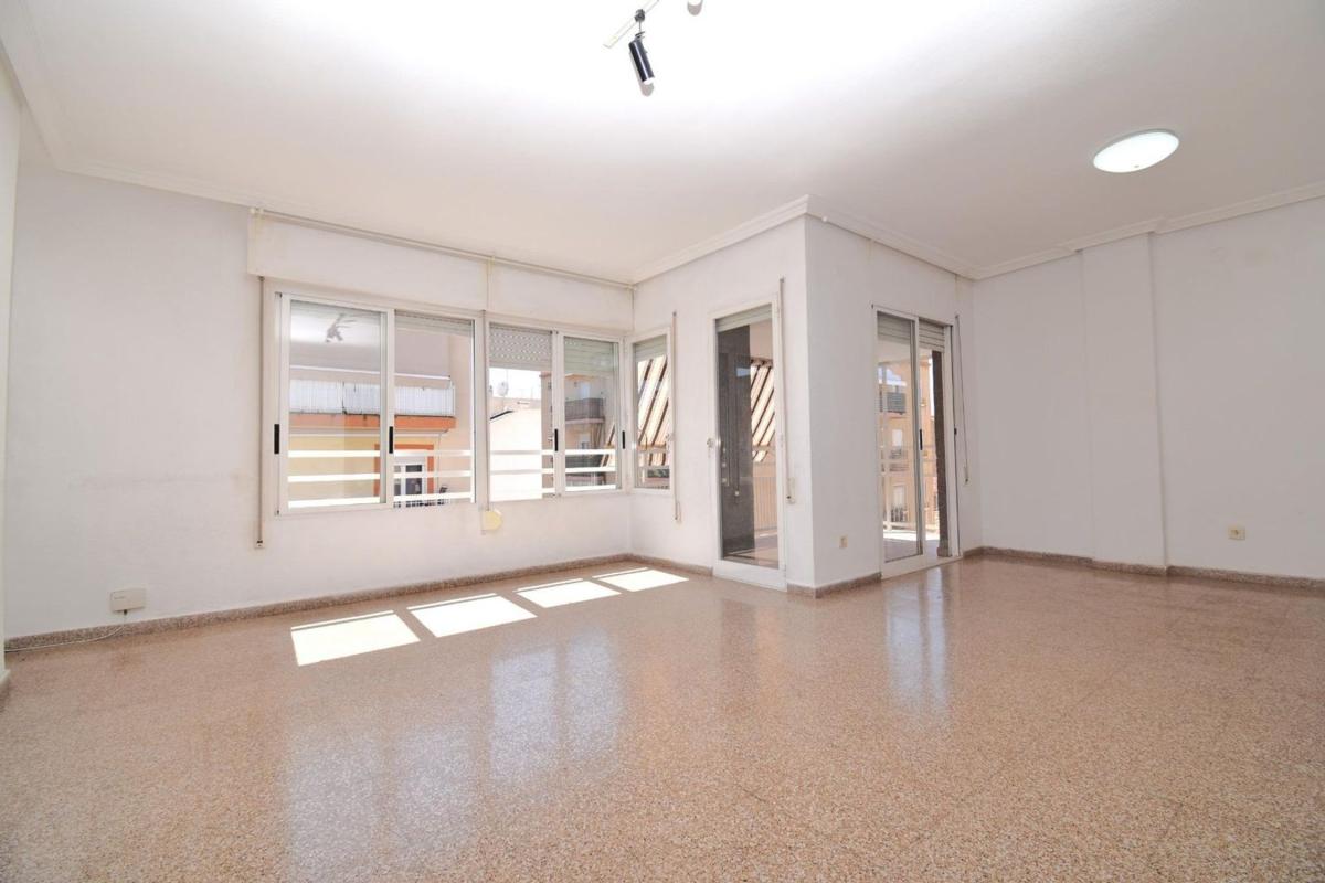Sale of apartment in Piso en Carrús Este, Elche / Elx, Elche / Elx
photo 3