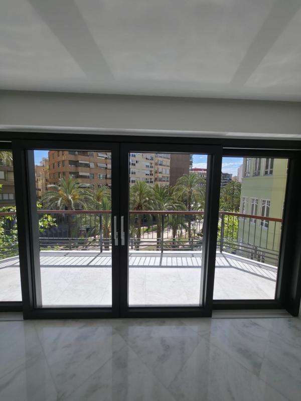Sprzedaż mieszkania w Piso en Avenida General Marvá, 9, Ensanche-Diputación, Alicante / Alacant, Alicante / Alacant
 photo 5