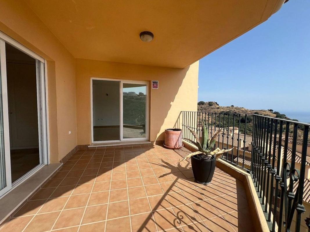 Sale of apartment in Piso en Calle Huelva de Calahonda, Sitio de Calahonda, Mijas, Mijas
photo 2