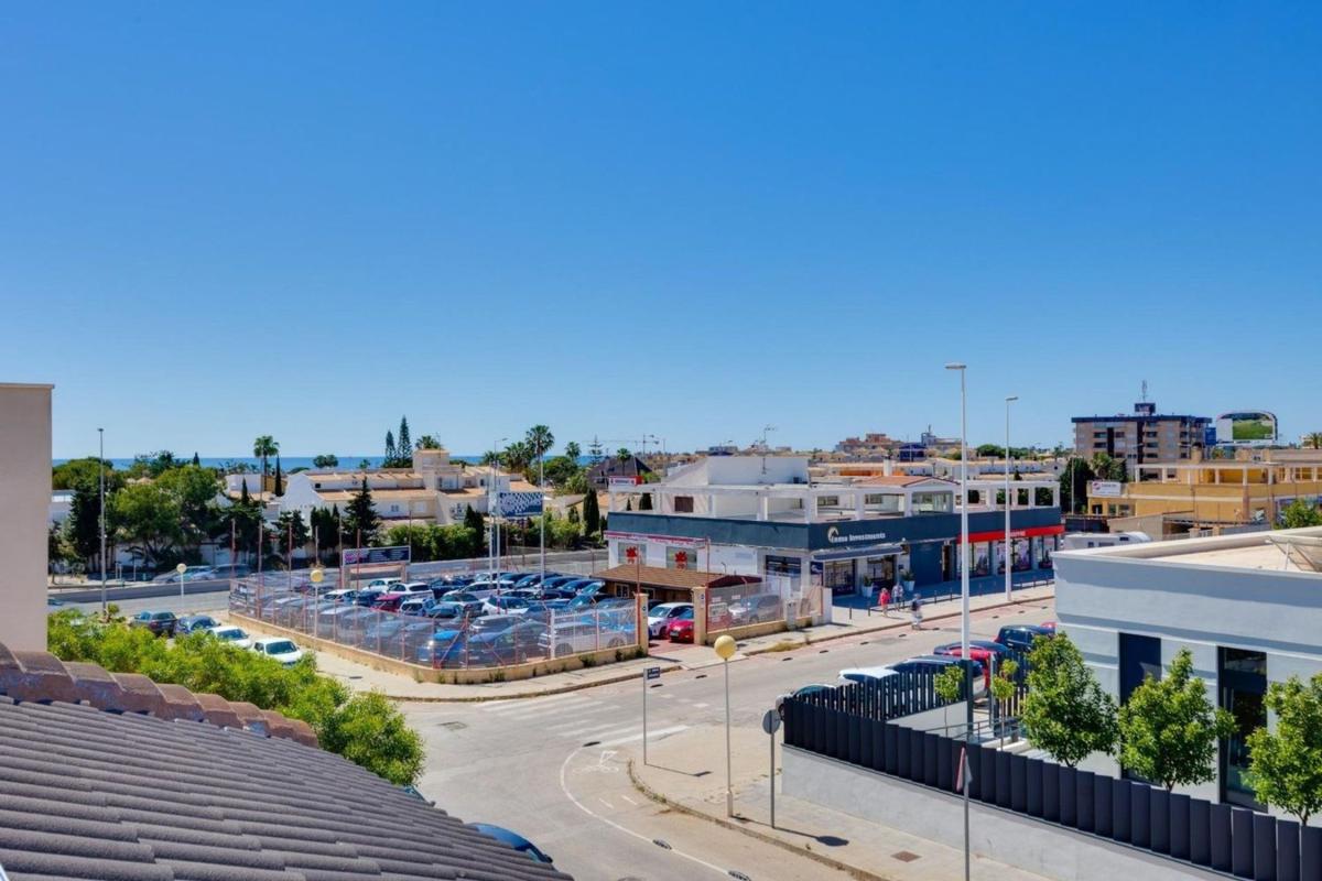 Продажа квартиры на Piso en Urbanización Zenia II, La Zenia, Orihuela, Ориуэла
photo 3