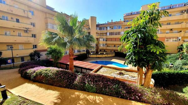Sprzedaż mieszkania w Piso en Los Pacos, Fuengirola, Fuengirola
thumbnail 1