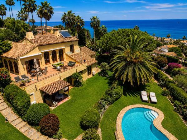Casa o chalet independiente en Calle Sarasate, Bahía Dorada, Estepona photo 1