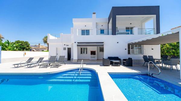 Casa o chalet independiente en Calle Van Eyck, La Siesta - El Salado - Torreta, Torrevieja photo 1