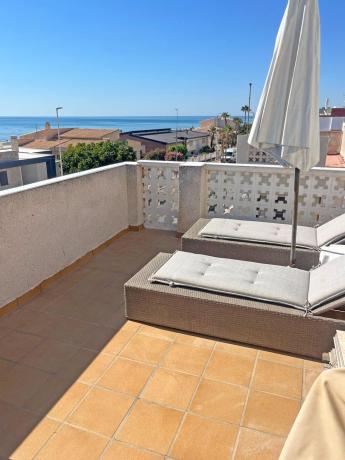 Casa o chalet independiente en Avenida de la Libertad, Guardamar Playa, Guardamar del Segura photo 1