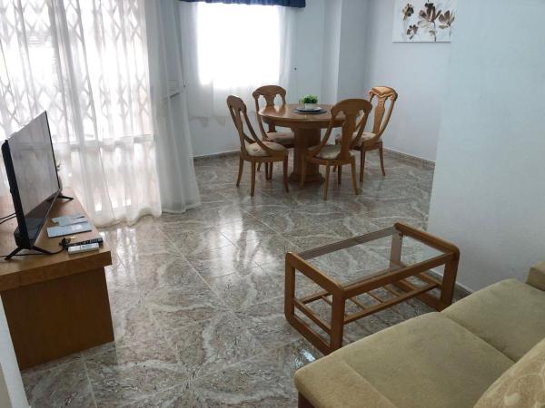 Sprzedaż mieszkania w Piso en Pinoso De, El Acequión, Torrevieja, Torrevieja
 photo 1