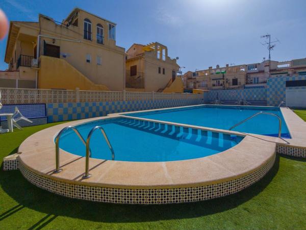 Chalet adosado en Calle Miguel Ángel, 43, La Siesta - El Salado - Torreta, Torrevieja photo 1