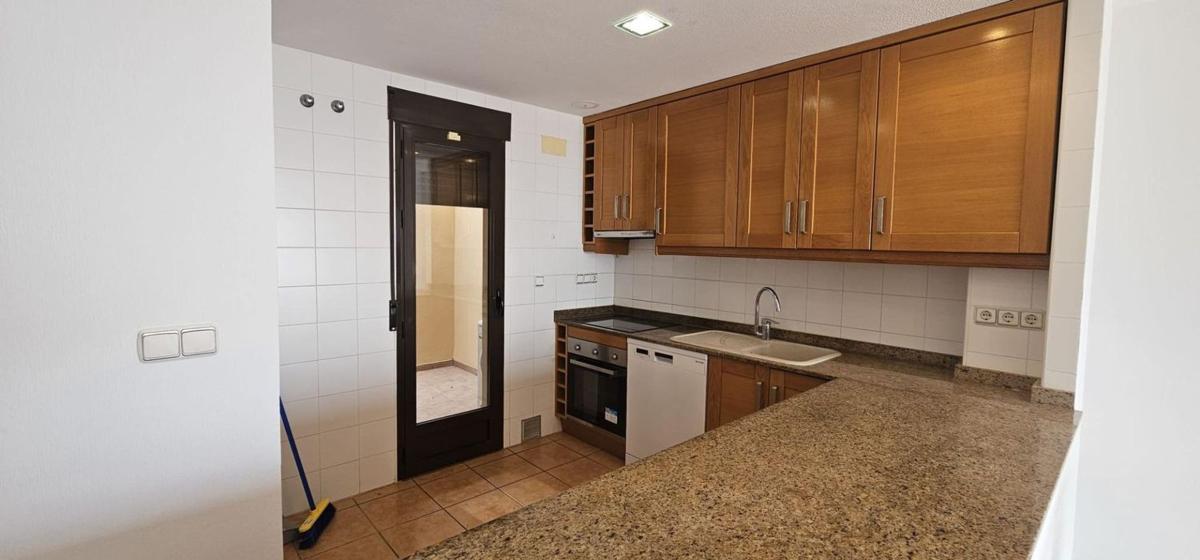 Properties for sale and rent in Spain photo 5