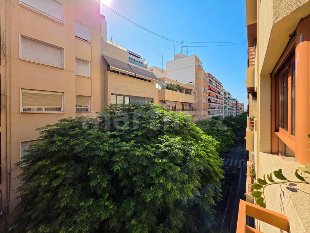 Sprzedaż mieszkania w Piso en Portugal, 23, Ensanche-Diputación, Alicante / Alacant, Alicante / Alacant
 photo 3