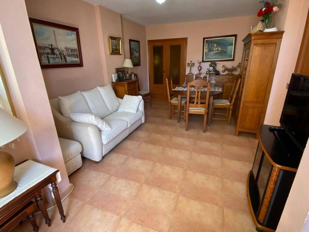 Sale of apartment in Piso en Avenida de la Vila Joiosa, Playa de Poniente, Benidorm, Benidorm
photo 2