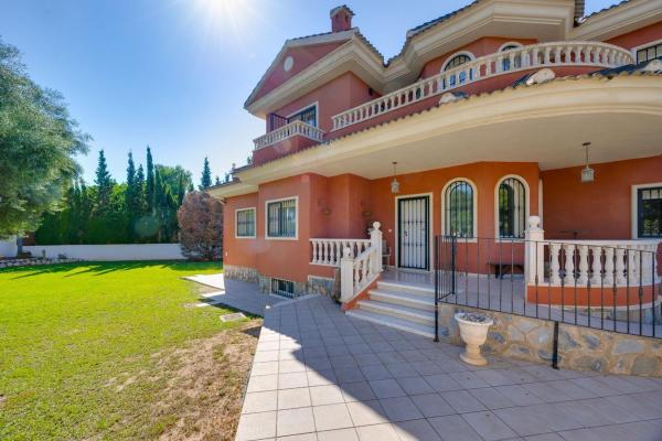 Casa o chalet independiente en Doña Pepa, Rojales thumbnail 1