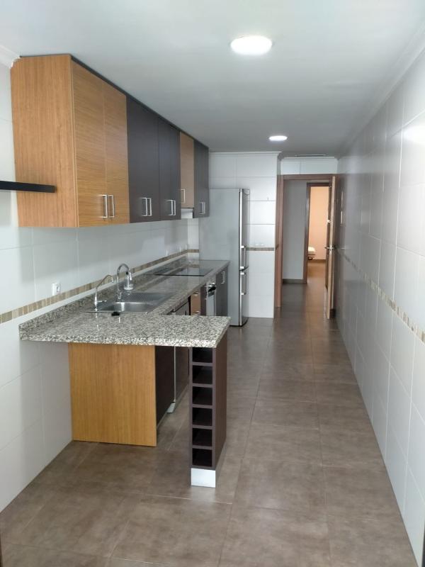 Sale of apartment in Piso en Calle del Marqués de Molins, Mercado, Alicante / Alacant, Alicante
photo 1