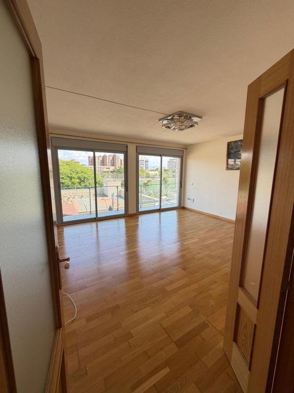 Продажа квартиры на Piso en Alonso Cano, 64, Garbinet - Parque de las Avenidas, Alicante / Alacant, Аликанте / Алакант
photo 2