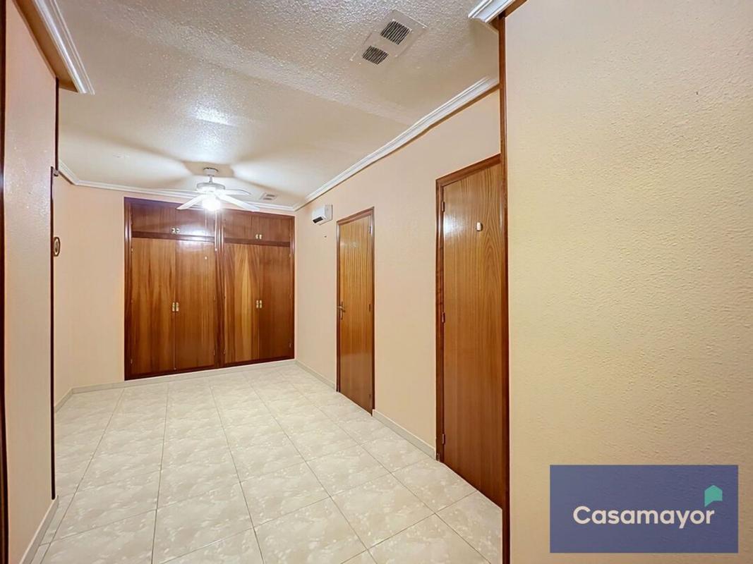 Venta de piso en Piso en Calle Pintor Lorenzo Casanova, 10, Ensanche-Diputación, Alicante / Alacant, Alicante / Alacant
 photo 5