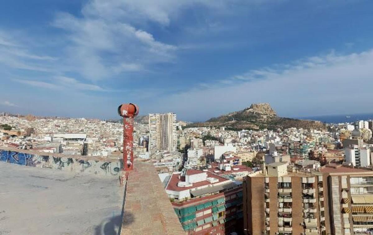 Sprzedaż mieszkania w Piso en Calle Carlota Pasaron, Santo Domingo, Alicante / Alacant, Alicante / Alacant
 photo 3