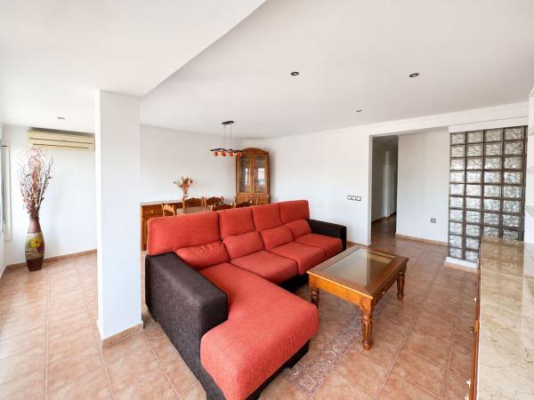 Venta de piso en Piso en Plaza del Sol, 5, Carolinas Altas, Alicante / Alacant, Alicante / Alacant
thumbnail 2