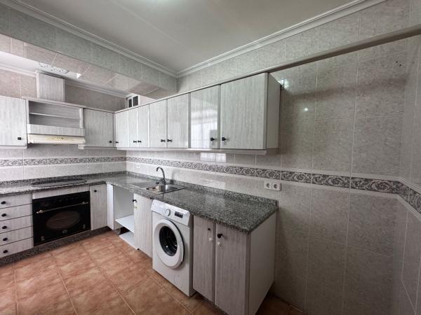Venta de piso en Piso en Plaza del Sol, 5, Carolinas Altas, Alicante / Alacant, Alicante / Alacant
 photo 4