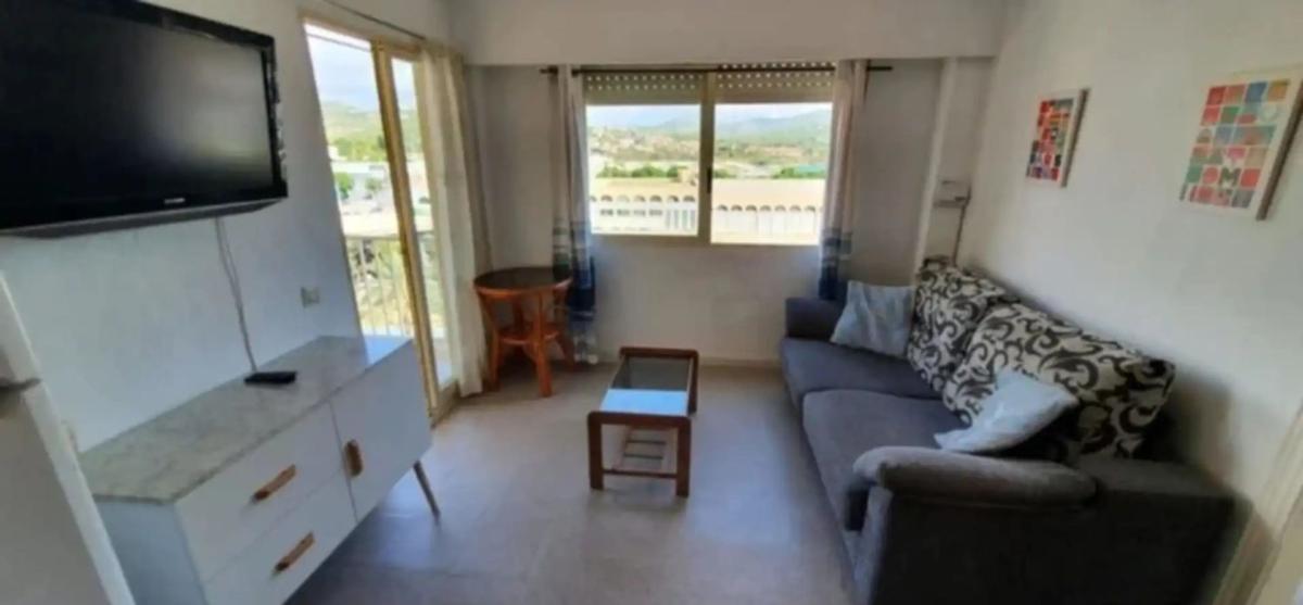 Sale of apartment in Piso en Avenida de los Ejércitos Españoles, Calpe Pueblo, Calpe, Calpe
photo 1