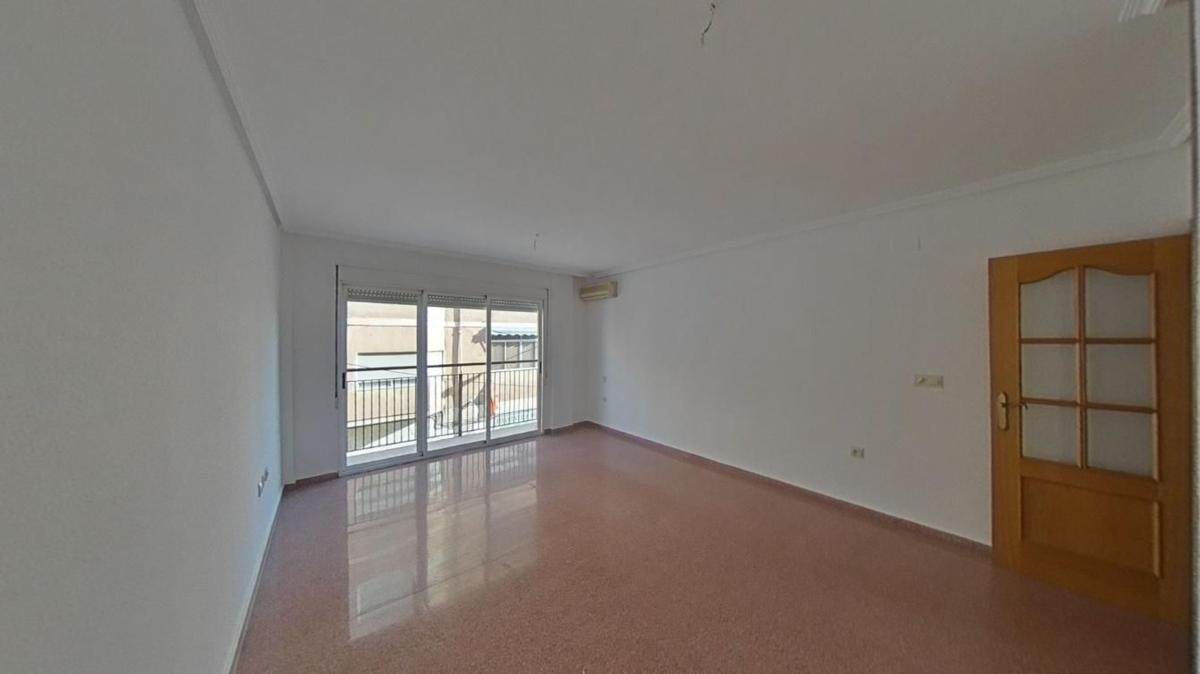 Sale of apartment in Piso en Calle Antares, La Florida Portazgo, Alicante / Alacant, Alicante
photo 1
