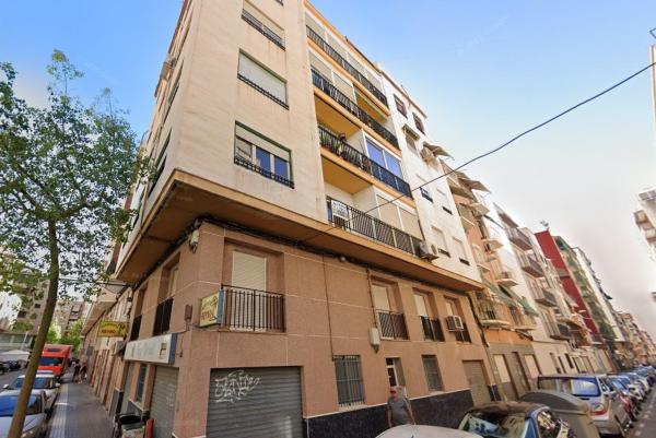 Продажа квартиры на Piso en Calle Lope de Vega, Pont Nou-Corazón de Jesús, Elche / Elx, Эльче / Эльх
 photo 1