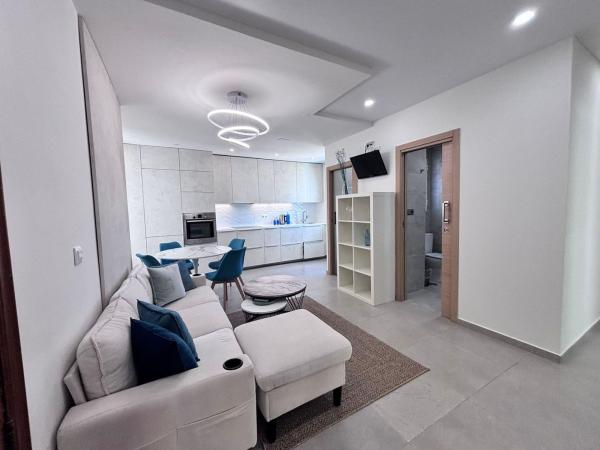 Venta de piso en Piso en Campoamor, Alicante / Alacant, Alicante / Alacant
thumbnail 2