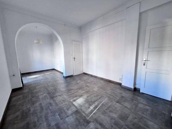 Venta de piso en Piso en Campoamor, Alicante / Alacant, Alicante / Alacant
thumbnail 1