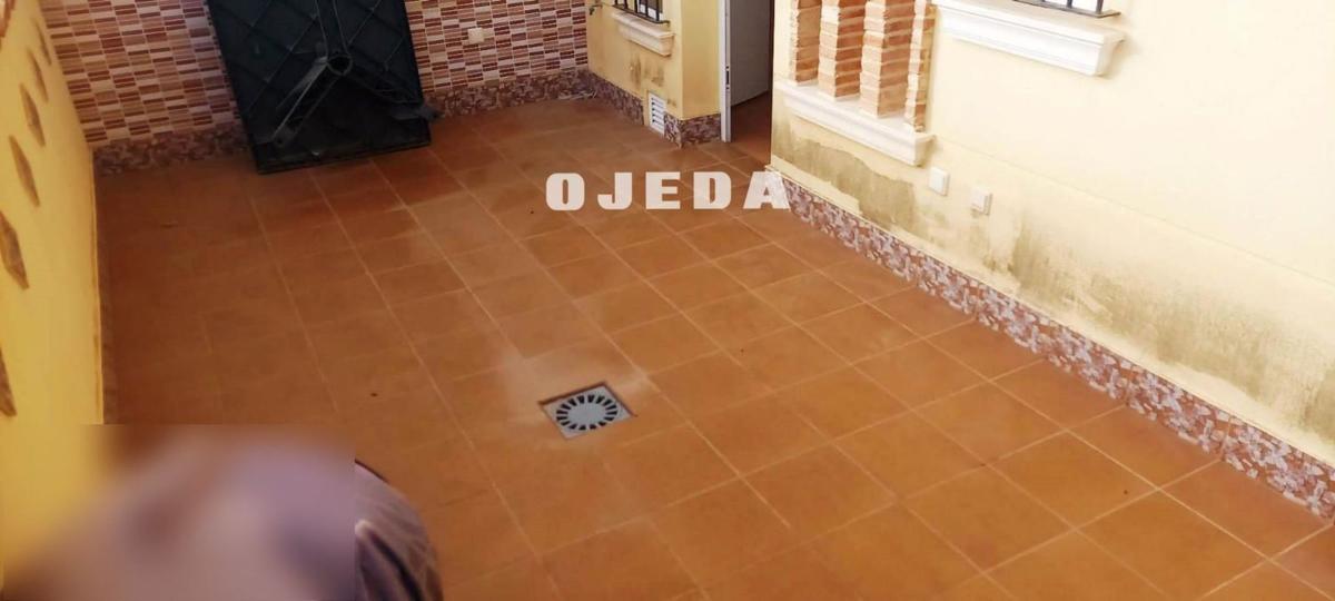 Продажа таунхауса в  Chalet adosado en Calle Gerona, Zona norte, Santa Pola , Санта Пола photo 5