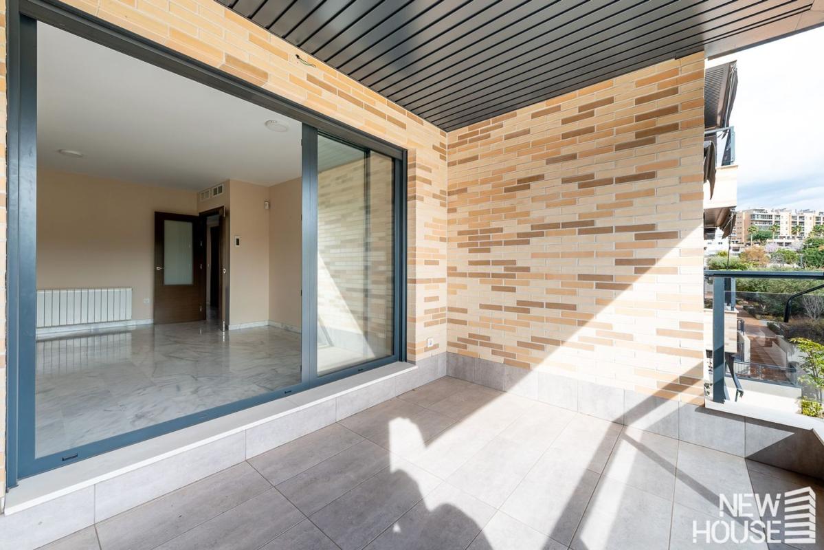 Продажа квартиры на Piso en Calle del Padre Arrupe, Vistahermosa, Alicante / Alacant, Аликанте / Алакант
photo 2