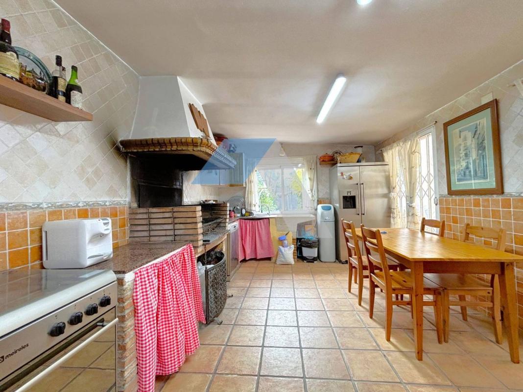 Properties for sale and rent in Spain photo 5