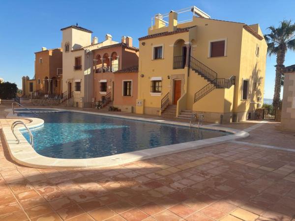 Chalet adosado en Algorfa photo 1