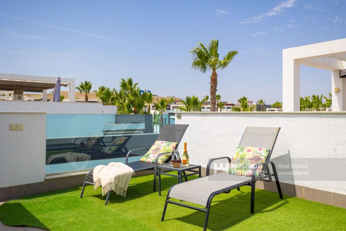 Продажа квартиры на Piso en Calle Granate, La Zenia, Orihuela, Ориуэла
photo 3