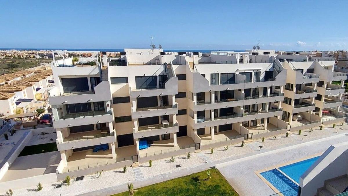 Продажа квартиры на Piso en Villamartín, Orihuela, Ориуэла
photo 2