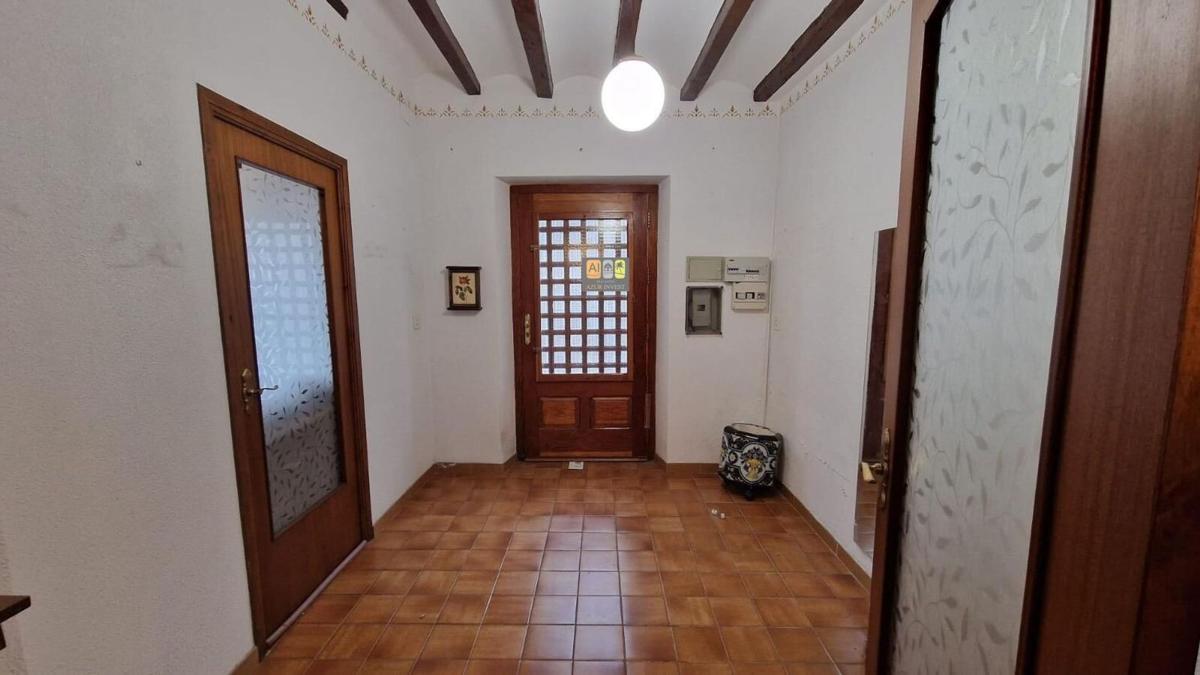 Properties for sale and rent in Spain photo 5