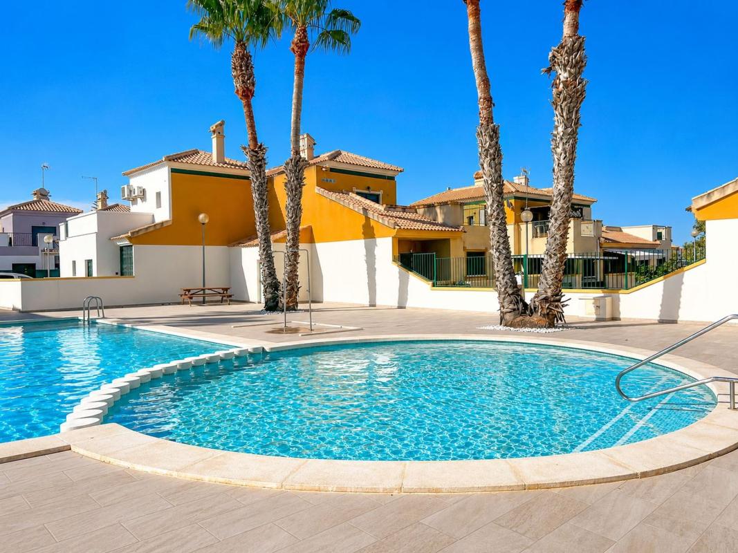 Продажа таунхауса в Chalet adosado en Ciudad Real, Almoradí , Алморади photo 5