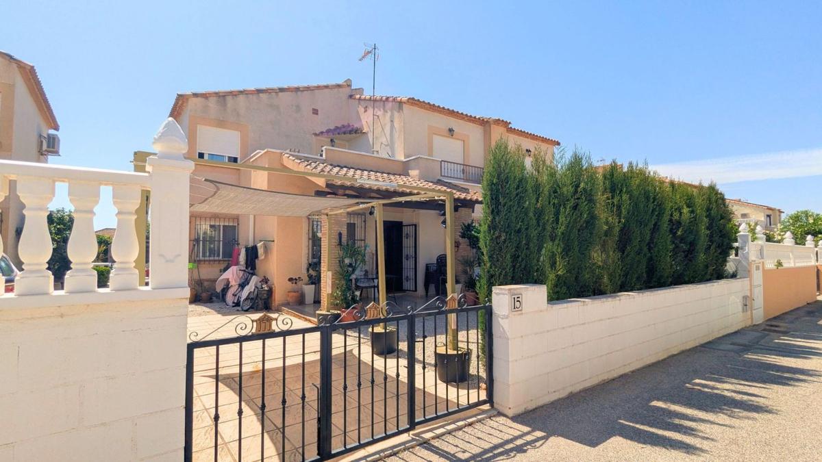 Propiedades en venta y alquiler en España photo 1