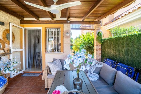 Independent chalet for sale in Casa o chalet en La Malva-rosa, 34, Urbanizaciones, Guardamar del Segura, Guardamar del Segura
 photo 3