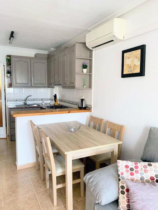 Продажа квартиры на Piso en Calle Cuerda, Playa Flamenca, Orihuela, Ориуэла
photo 4