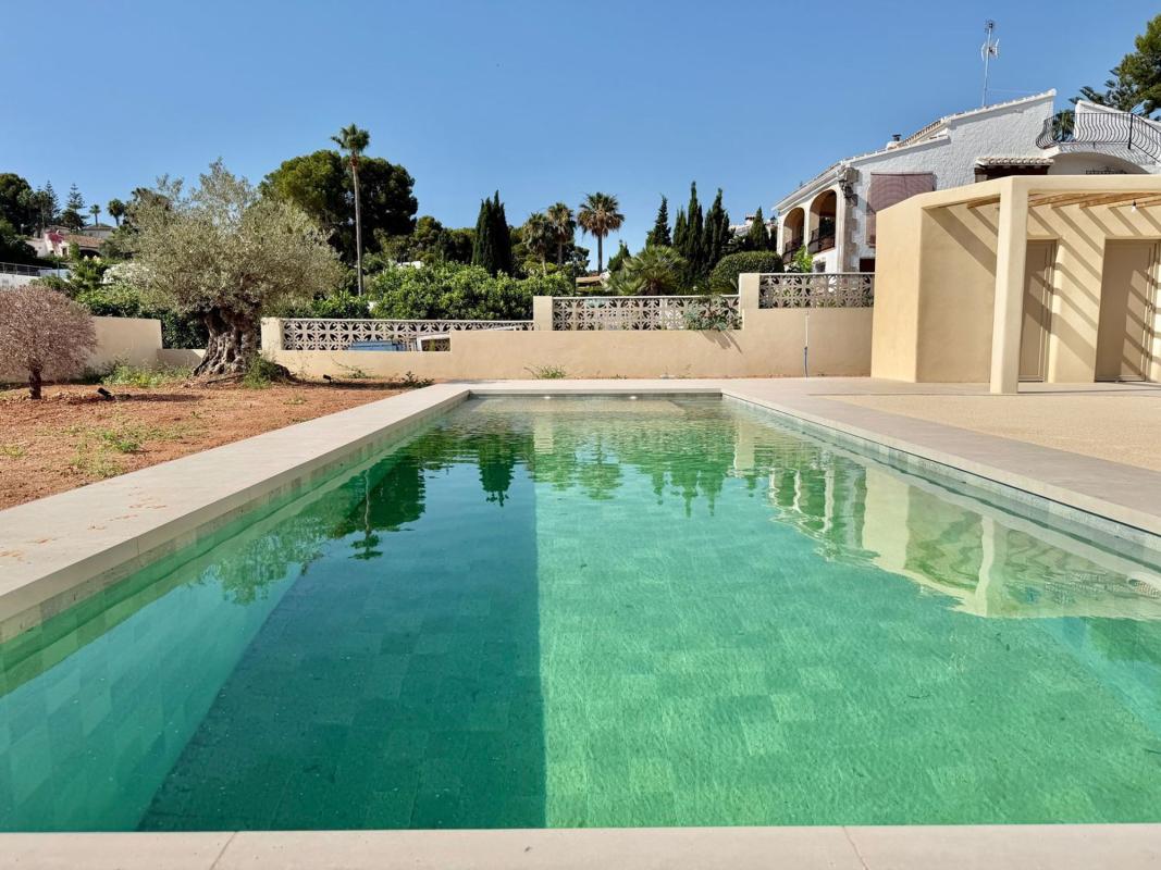 Properties for sale and rent in Spain photo 2