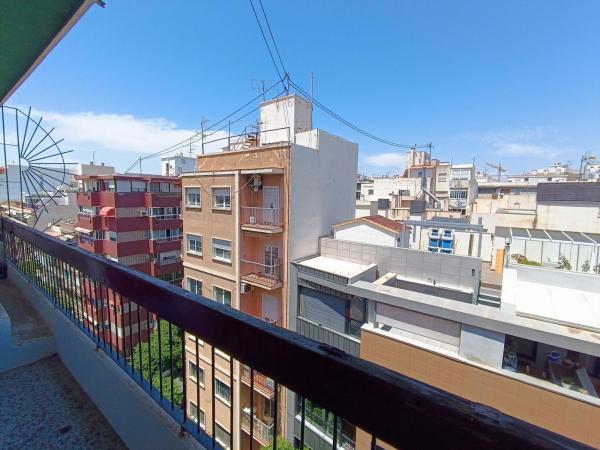 Продажа квартиры на Piso en Pintor Lorenzo Casanova, Ensanche-Diputación, Alicante / Alacant, Аликанте / Алакант
 photo 1
