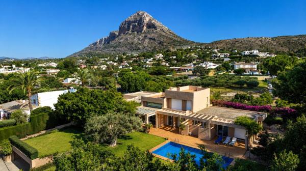 Chalet wolnostojący na sprzedaż w Casa o chalet en Partida Tosal - Zona dels Castellans, Jávea/Xàbia, Jávea/Xàbia thumbnail 1