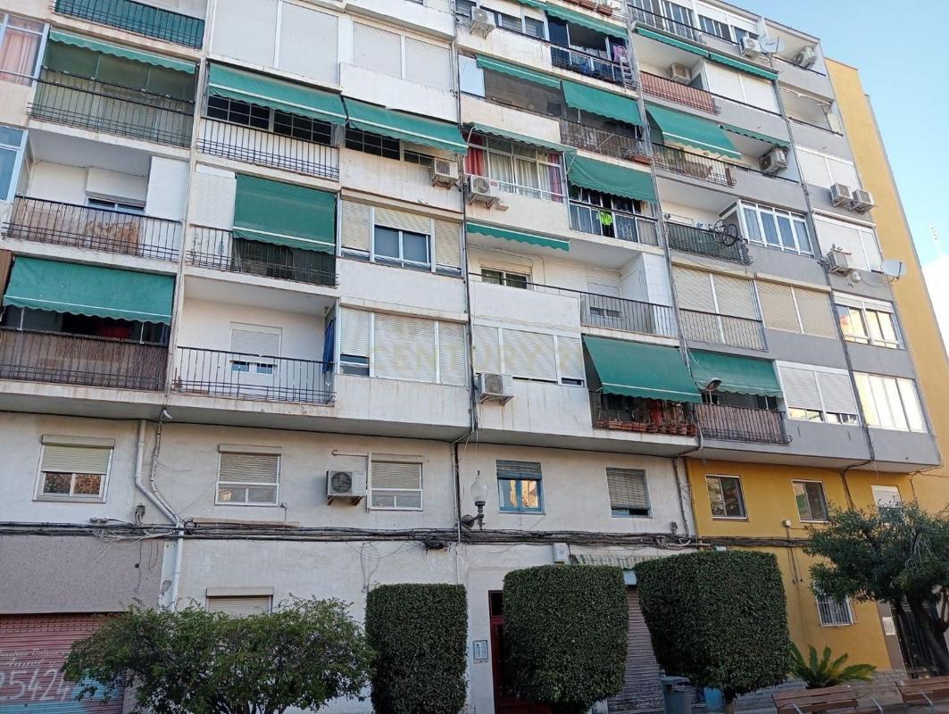 Продажа квартиры на Piso en Calle Fiscal Miguel Gutiérrez Carbonell, 11, Plà del Bon Repòs-La Goteta, Alicante / Alacant, Аликанте / Алакант
photo 1