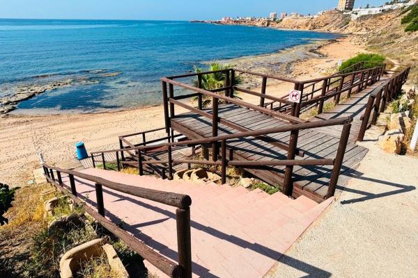 Independent chalet for sale in Casa o chalet en Miramar - Torre del Moro, Torrevieja, Torrevieja
 photo 1
