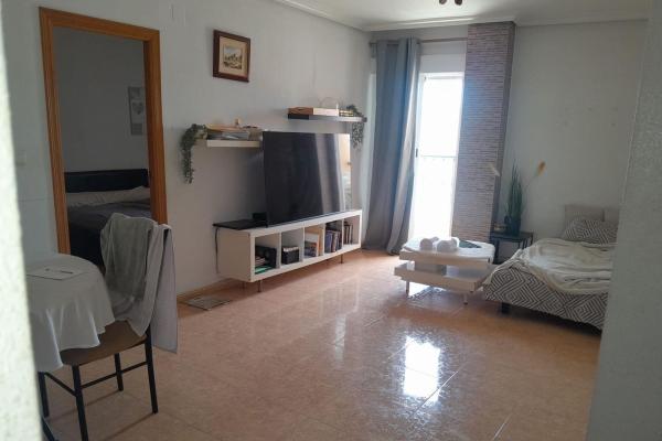 Sprzedaż mieszkania w Piso en Avenida Diego Ramírez Pastor, El Molino, Torrevieja, Torrevieja
 photo 1