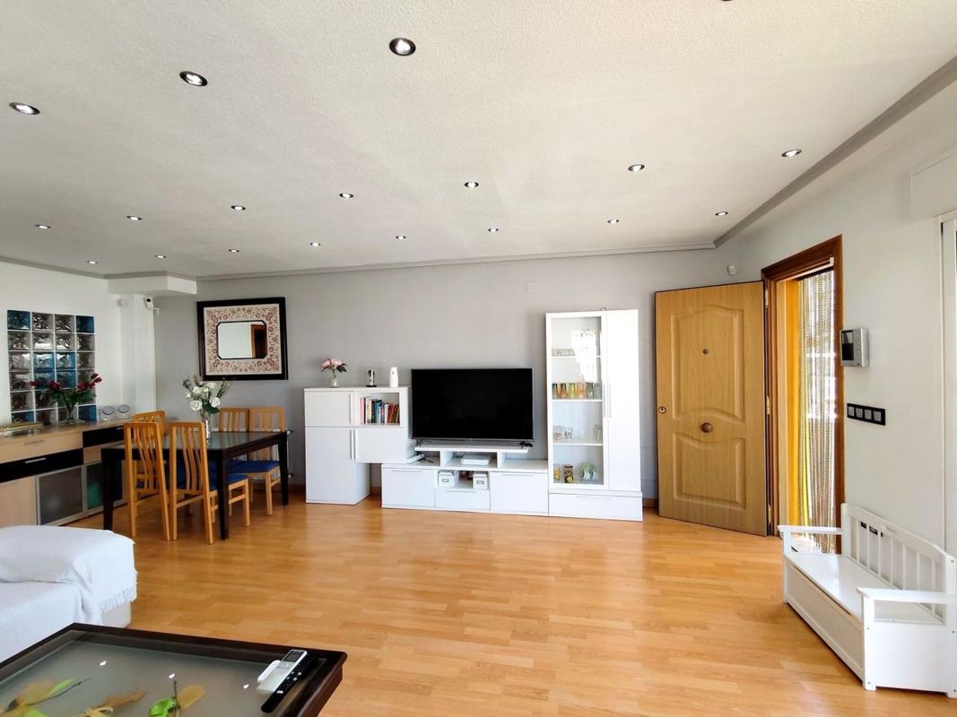 Properties for sale and rent in Spain photo 4