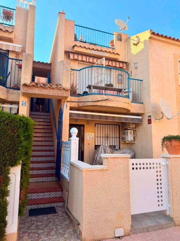 Sprzedaż mieszkania w Piso en La Siesta - El Salado - Torreta, Torrevieja, Torrevieja
photo 2