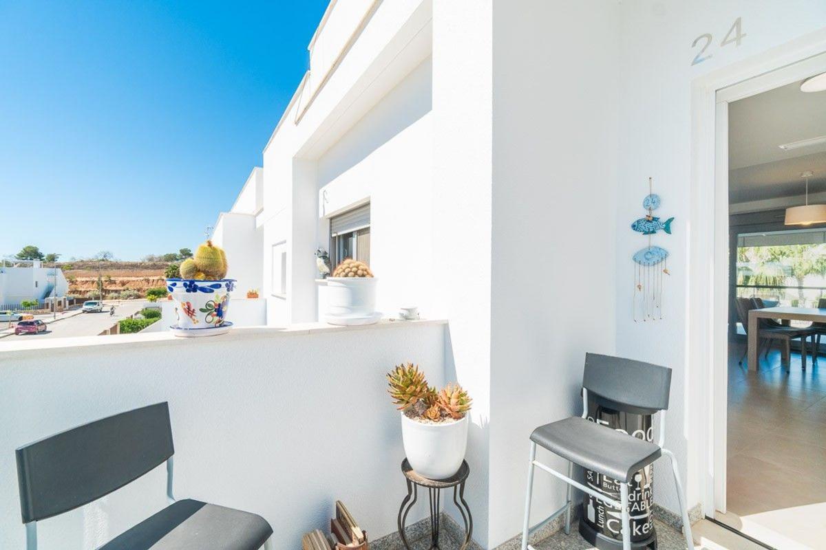 Venta de piso en Piso en Desamparados-Hurchillo-Torremendo, Orihuela, Orihuela
 photo 4