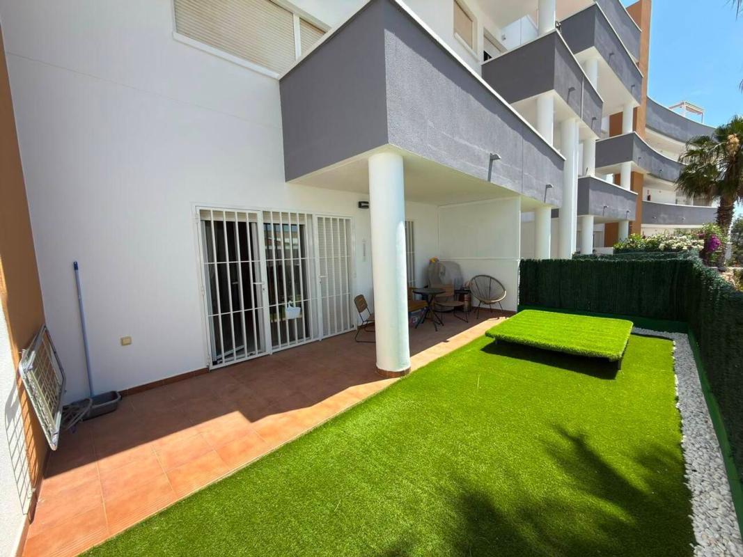 Sprzedaż mieszkania w Piso en Villamartín, Orihuela, Orihuela
photo 1