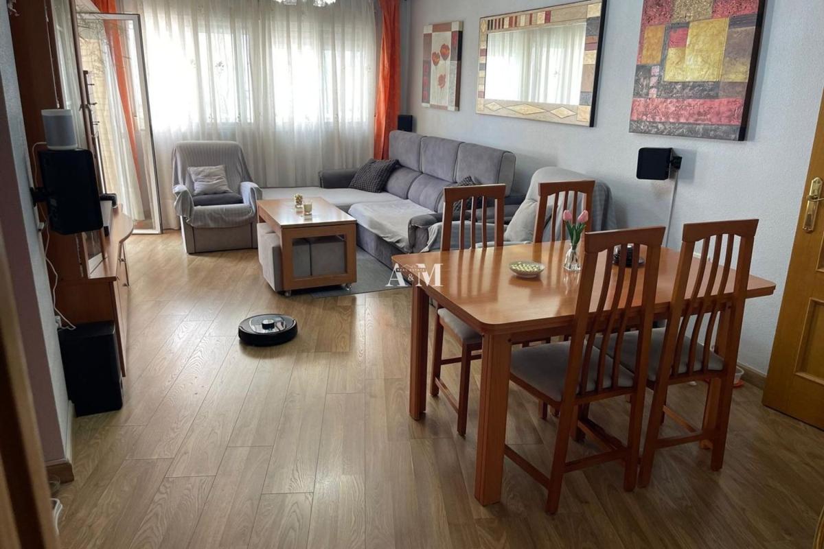 Sale of apartment in Piso en Almoradí, Almoradí
photo 1